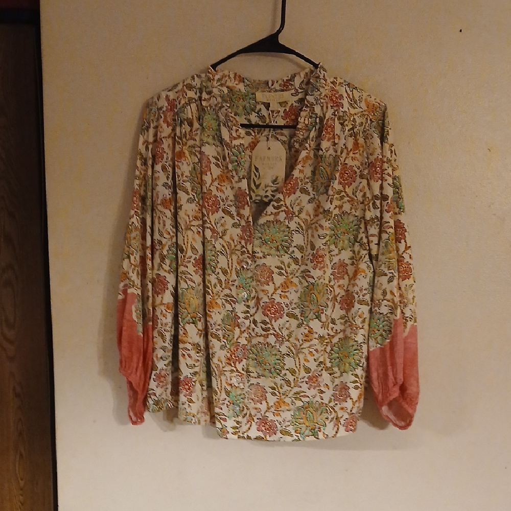 Floral Women's Top with Pink Accents
